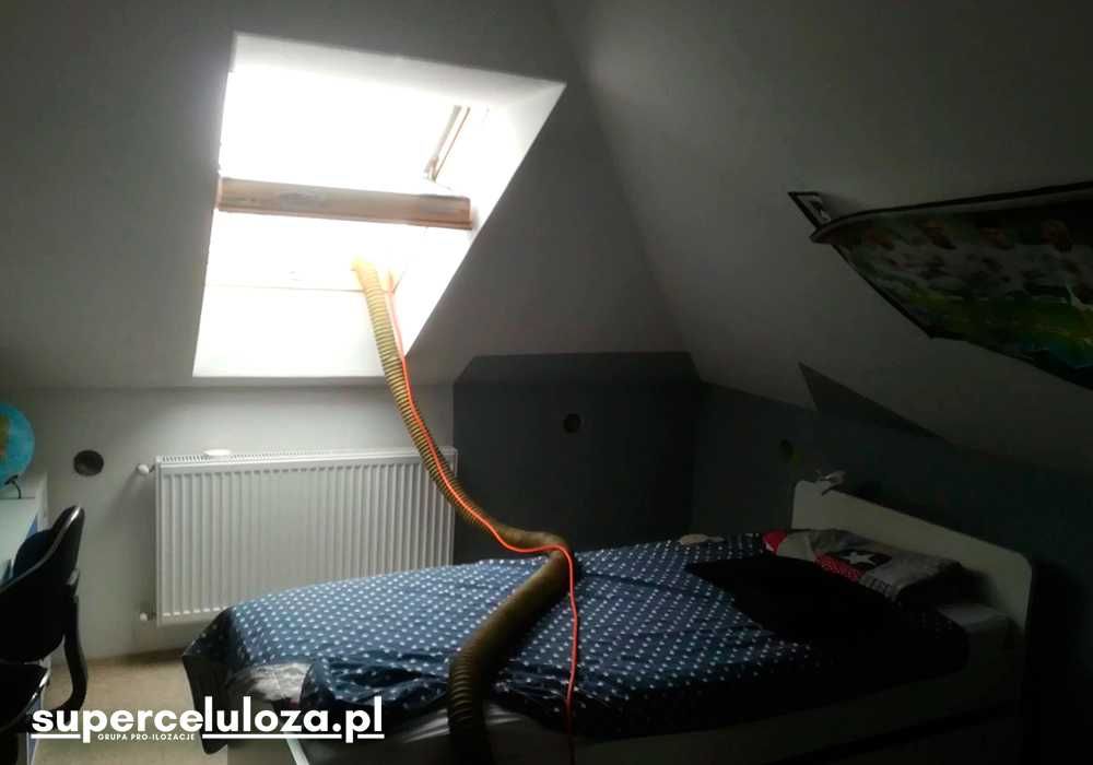 Izolacja celulozą | Naprawa dachu po kunie | CELULOZA | Termowizja