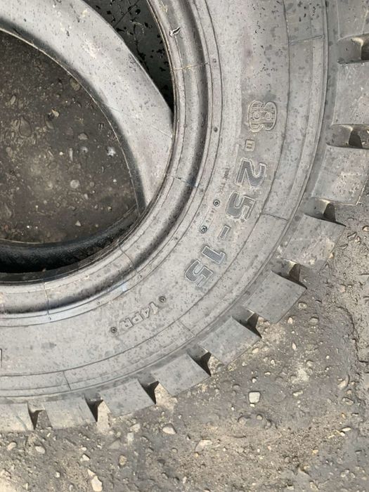 Шини до навантажувача 8.25 R15 Mitas 8.25-15