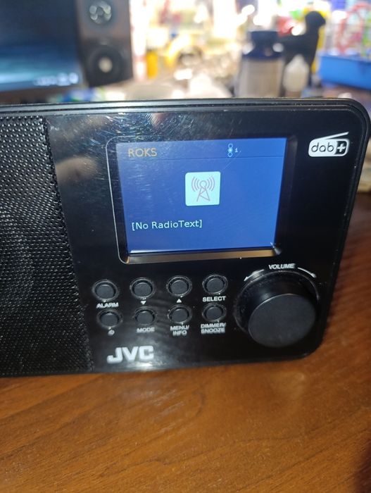 Радиоприемник JVC E611B-DAB
