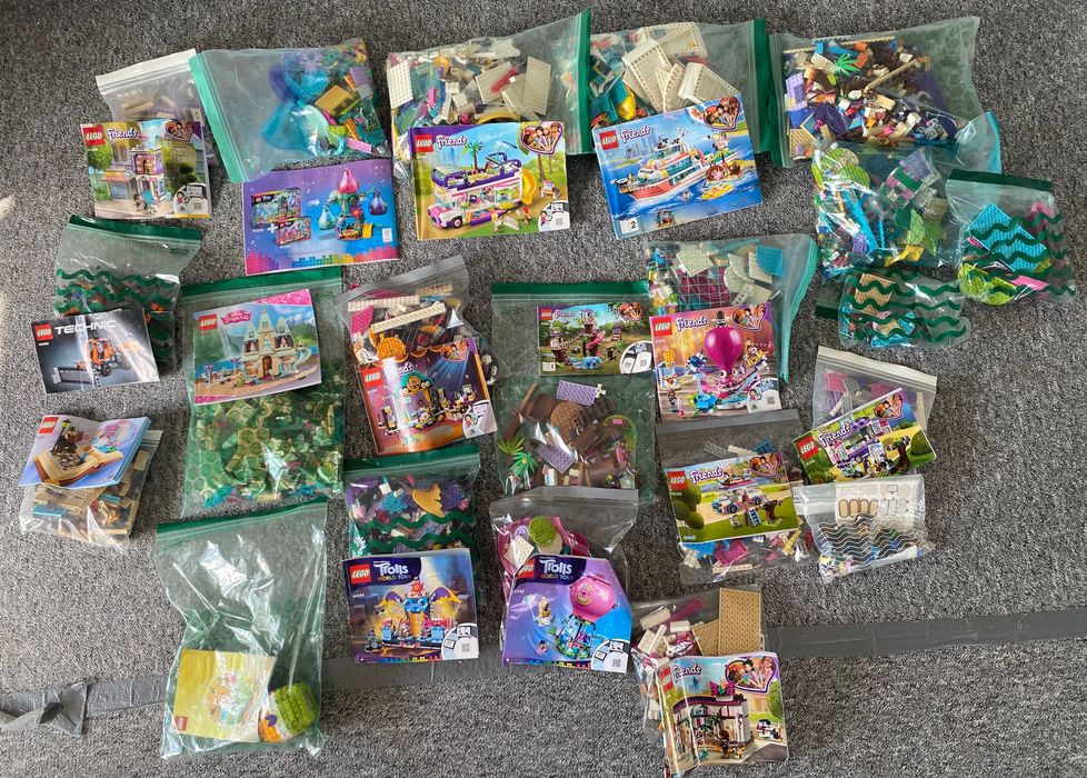 Klocki LEGO (wiele kompletów)