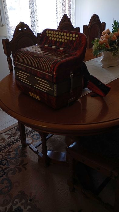 Concertina honer em lá sustenido com 3 carreira afinada