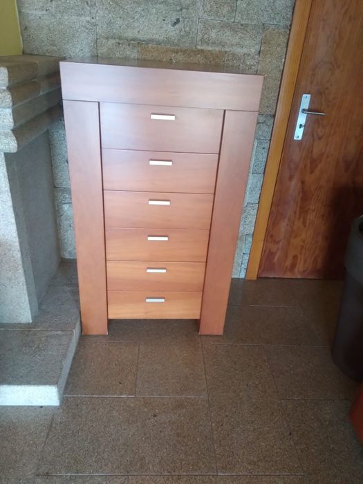 Moveis para venda como novos em madeira maciça com varios precos topo gama