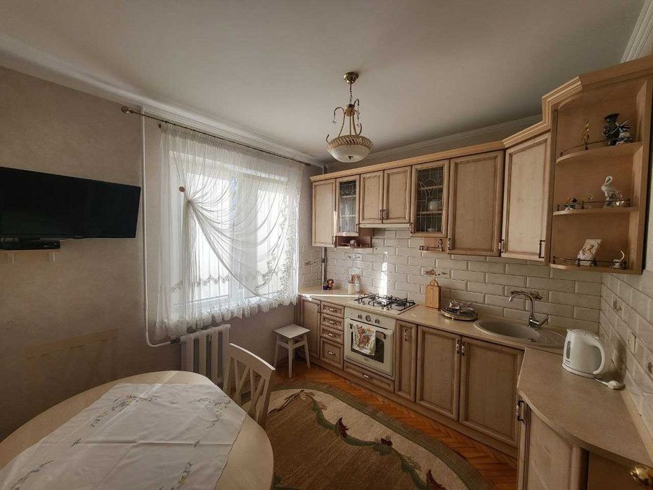 Оренда 2 кімн. кв. вул. Чигиринська