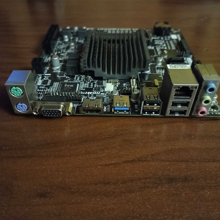Материнская плата Gigabyte GA-J1800N-D2H