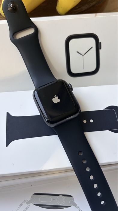 apple watch series 4 40mm - Купити електроніку - Ціни на OLX.ua