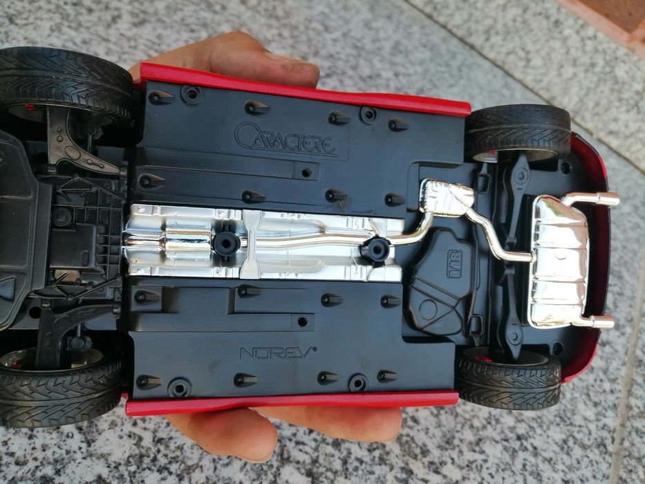 Miniatura 1/18 golf V gti