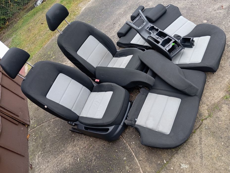 Fotele skoda octavia 2 kombi plus tunel środkowy