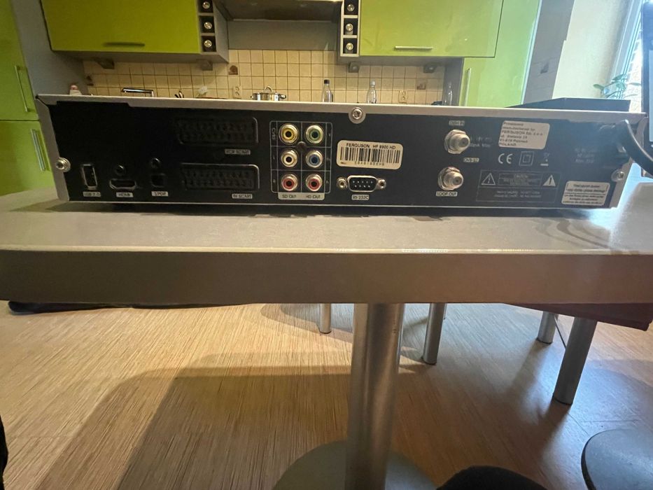 Dekoder SAT satelitarny Ferguson HF-8900 HD pilot