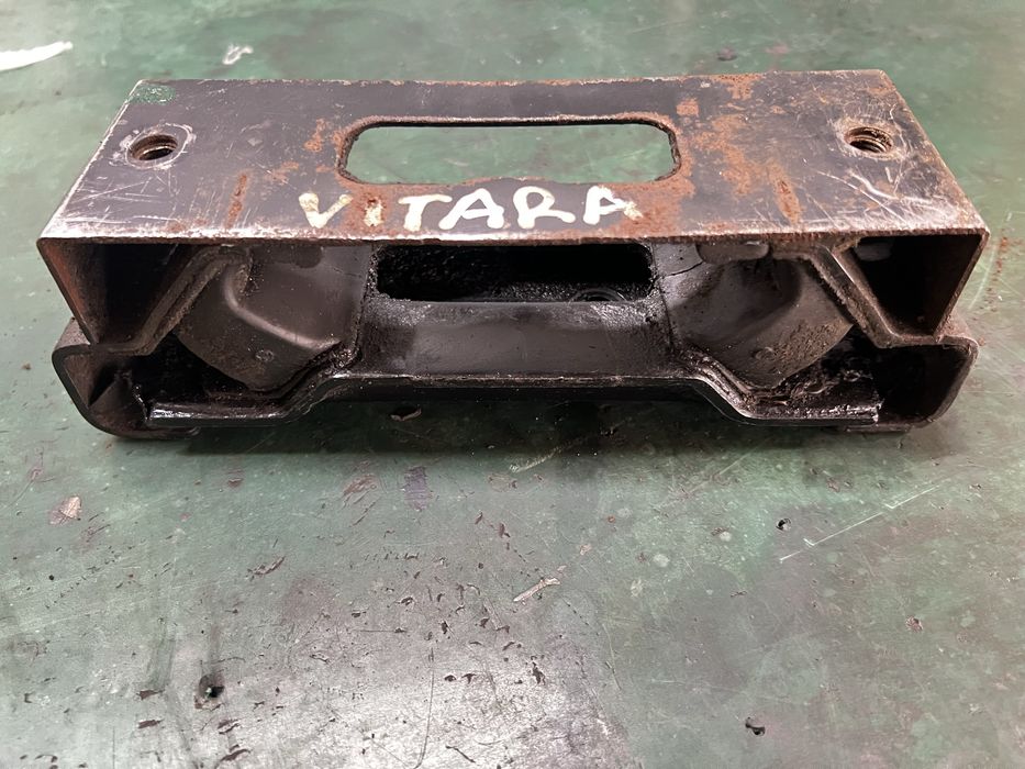 Подушка кпп Suzuki Grand vitara