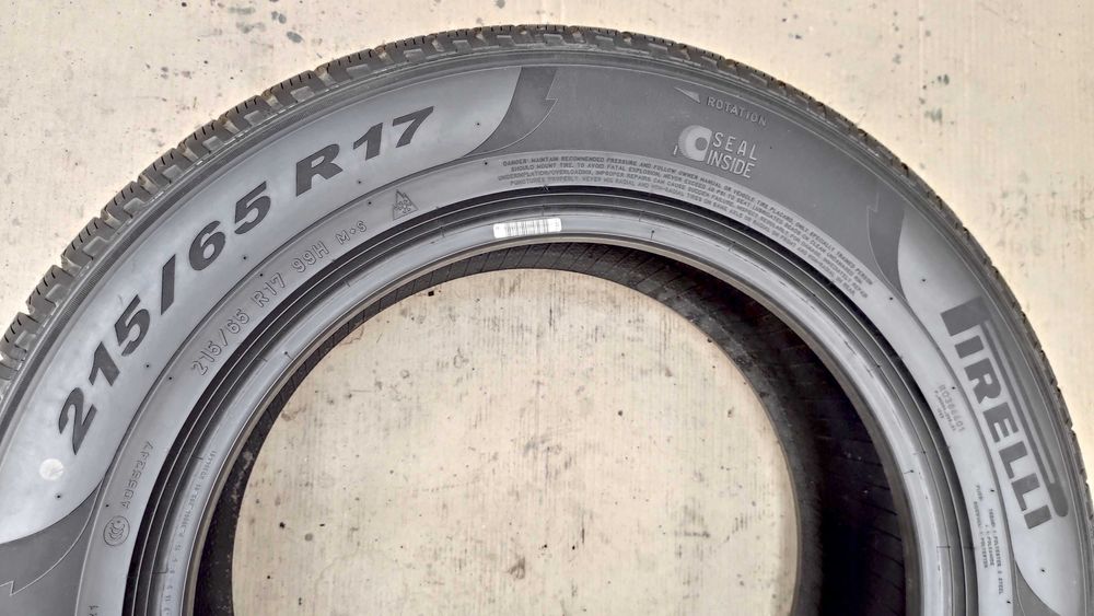 шини 215/65R17. Pirelli. Bridgestone.