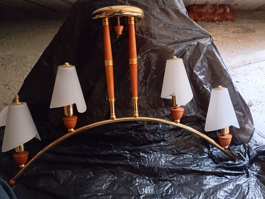 Candeeiro usado em ótimo estado