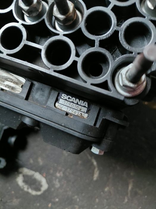 Scania R zawor APS z elektroniką.Drugi gratis