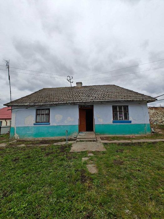 Продається Будинок у селі Качанівка (Тернопільська обл.) + 20 соток землі | Газ, світло | $5000