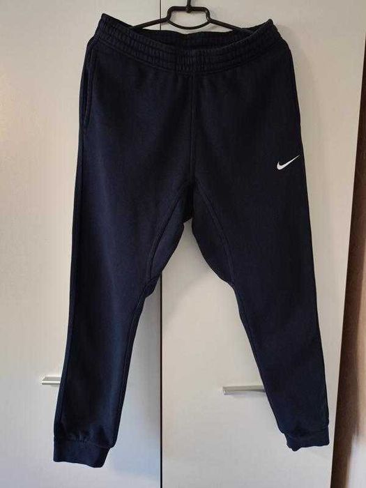 Спортивні штани Nike fleece pants swoosh club 826431-451 розмір M
