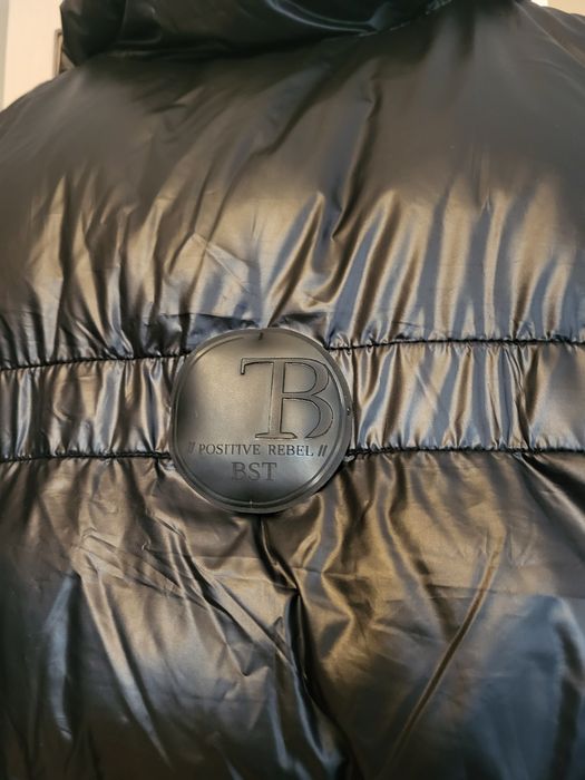 Bastet L kamizelka odpinana krótka długa klamry czarna gruba