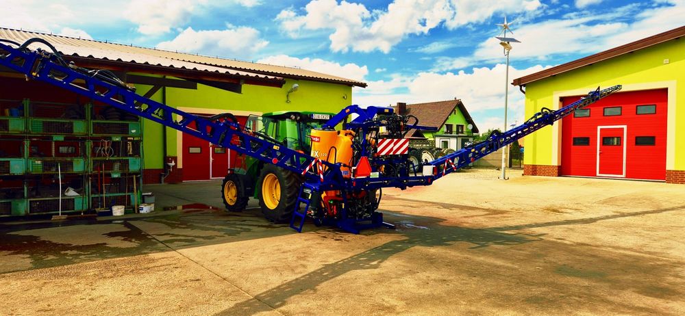 Opryskiwacz zawieszany Caruelle Olympia