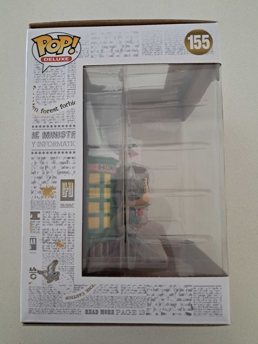 Funko POP Deluxe Harry Potter Hogsmeade - Honeydukes w/Neville [155]