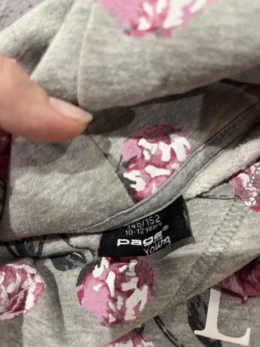 Светрики для дівчинки на ріст 146-152 см