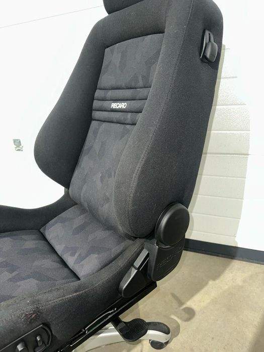 Banco Recaro Elétrico