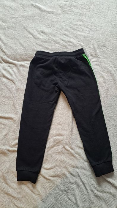 Sprzedam ciepły komplet  na chłopca,  wzrost 116