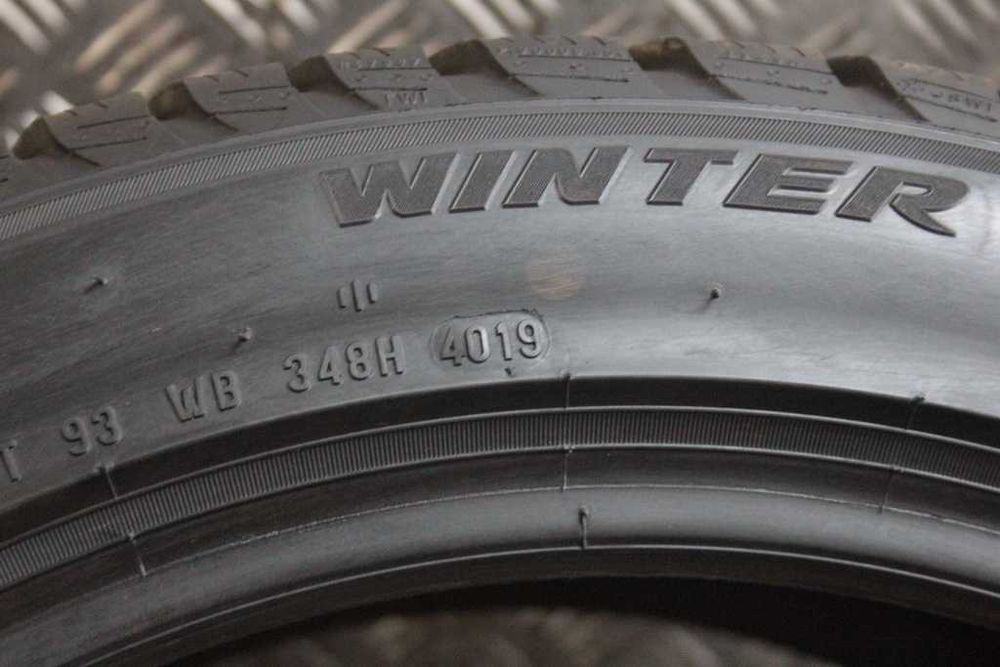 235/45/18 Pirelli Sottozero 3 235/45 R18 98V XL