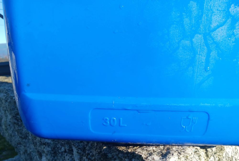 Recipiente liquidos64738420109442121