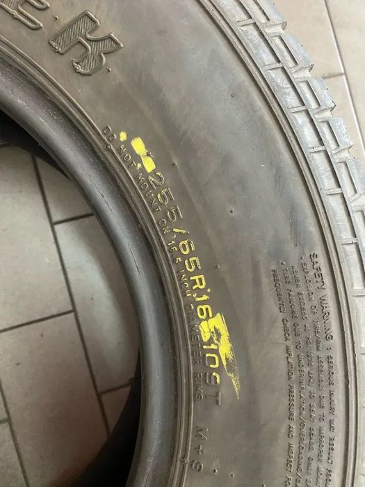 4 Pneus 255/65/16 Dunlop Grandtrek com mais de 80% de piso