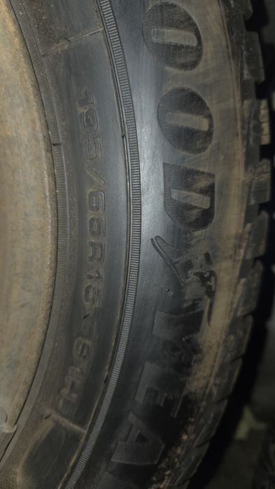 Sprzedam opony zimowe 195/65 r15