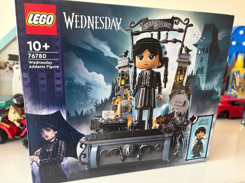 LEGO Wednesday (76780)