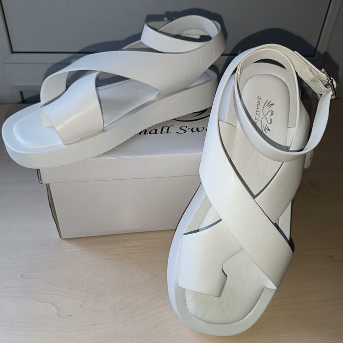 Босоніжки сандалі жіночі