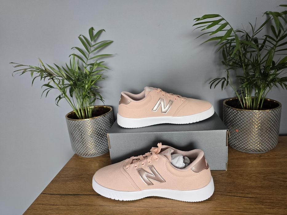 Buty Damskie New Balance 36.5