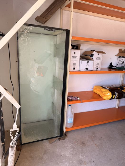 Aquario 150 com travamentos