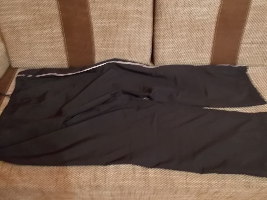 Spodnie dresowe Adidas