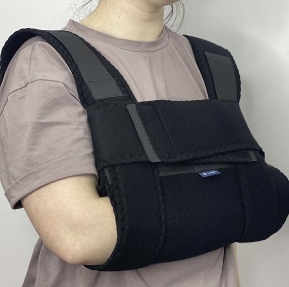 бандаж на плечовий суглоб(повʼязка)