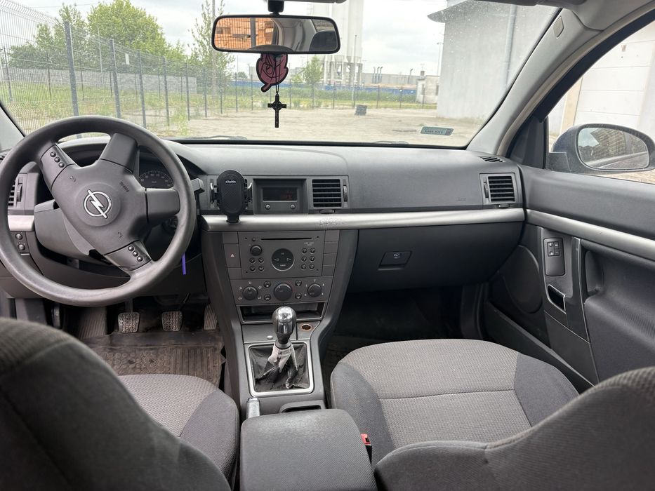 Opel vetra C 2003