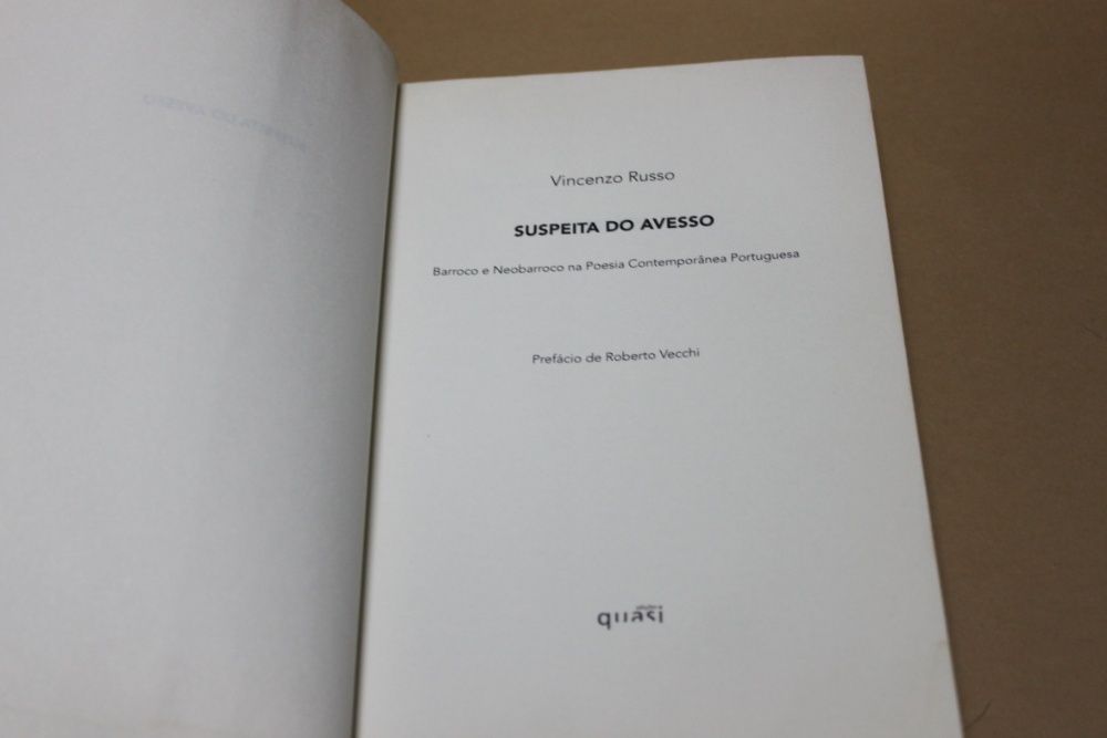 Suspeita do Avesso// Vincenzo Russo