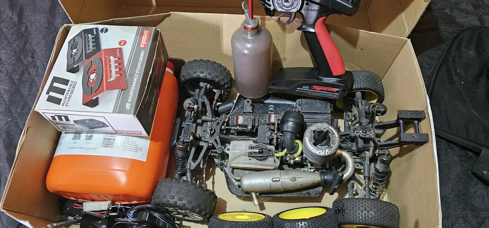 Kyosho inferno neo 3.0 carro a gasolina