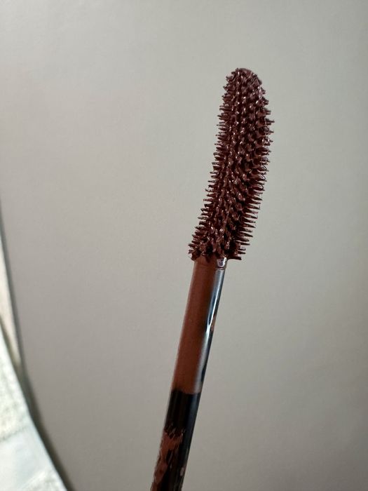 Бордово-коричнева туш lisa eldridge kitten lash mascara - burnt umber