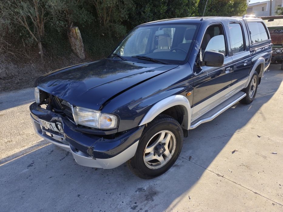 Mazda B2500 4x4 de 2000 cabine dupla