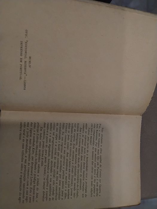 2 livros antigos de Tolstói – “Ana Karenina” + “O Padre Sérgio