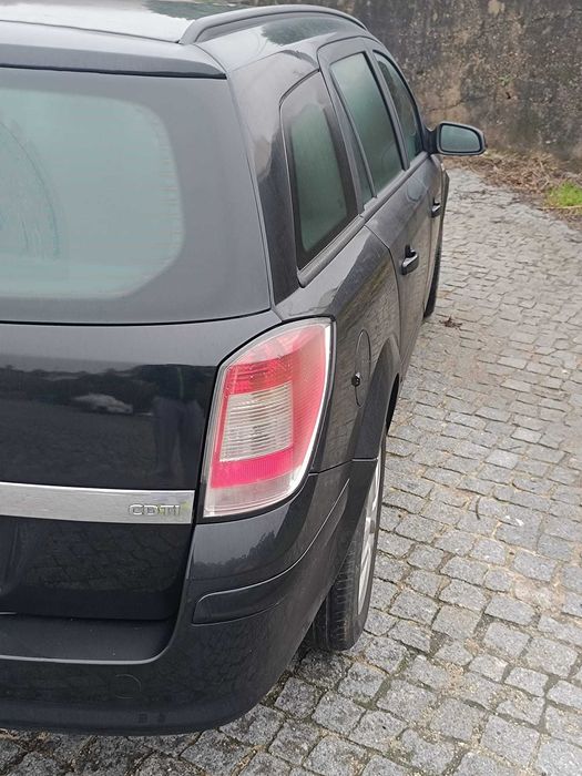 Ofereço á melhor oferta Opel Astra Caravan 1.3 CDTI 2008 Económica e Fiável