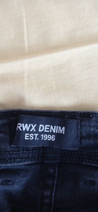 Spodnie rurki jeansy męskie l36