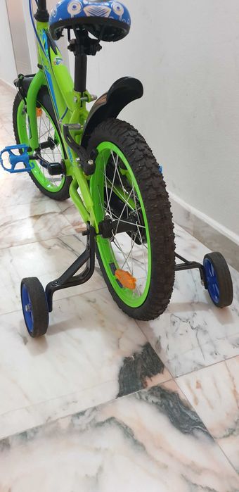 Bicicleta infantil verde