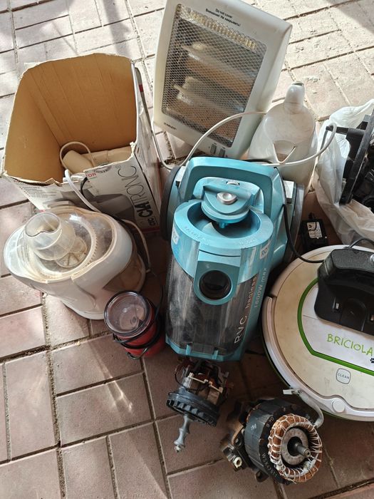 Побутова техніка пилосос соковижималка та інше