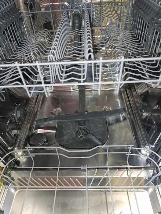 Продам посудомийну машину Electrolux ESF 6200 LOW