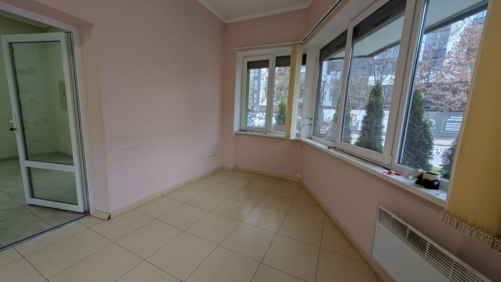 Приміщення в топовій локації в центрі в оточенні нових ЖК, 50 квт