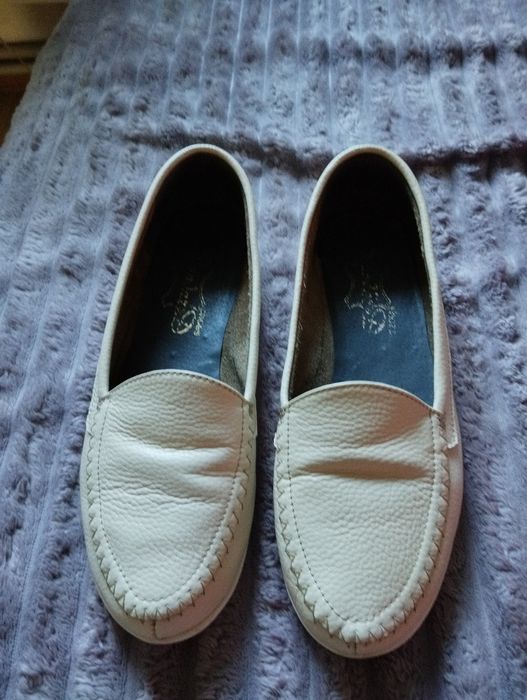 Женские кожаные макасины