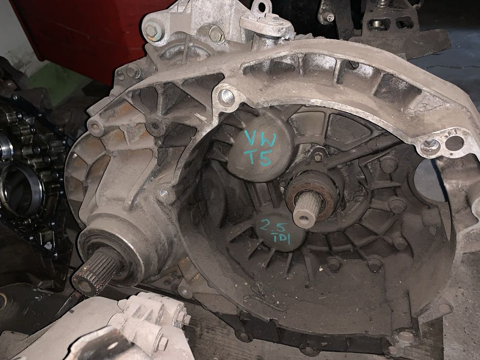 Skrzynia biegów VW Transporter Caravelle Mutivan 2.5TDI 2006r