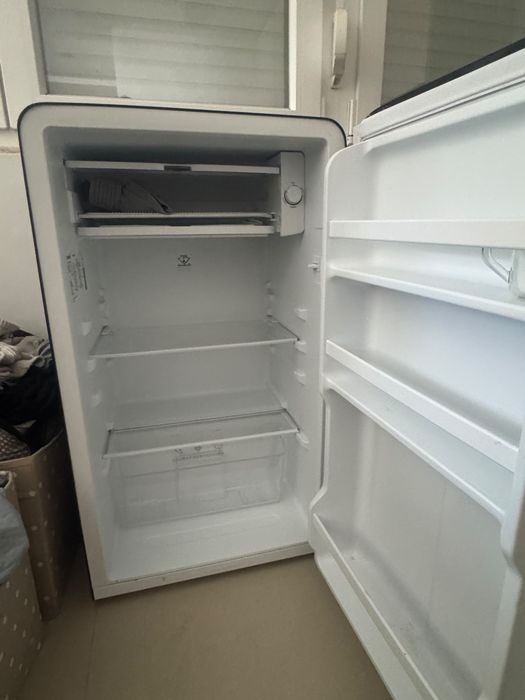 Frigorífico comfee ( como novo )