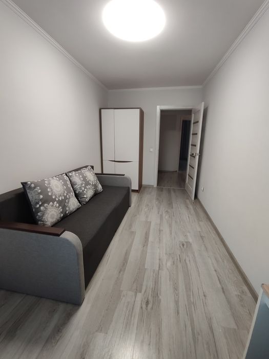 Подобово 3 х кімн квартири  в центрі міста Ужгород! Світло 24/7